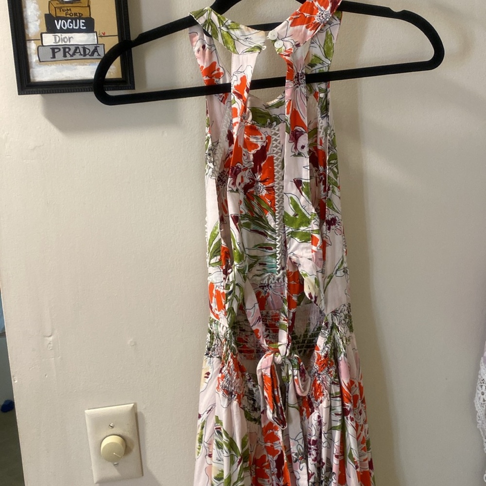 EUC floral maxi dress with open back XS/S